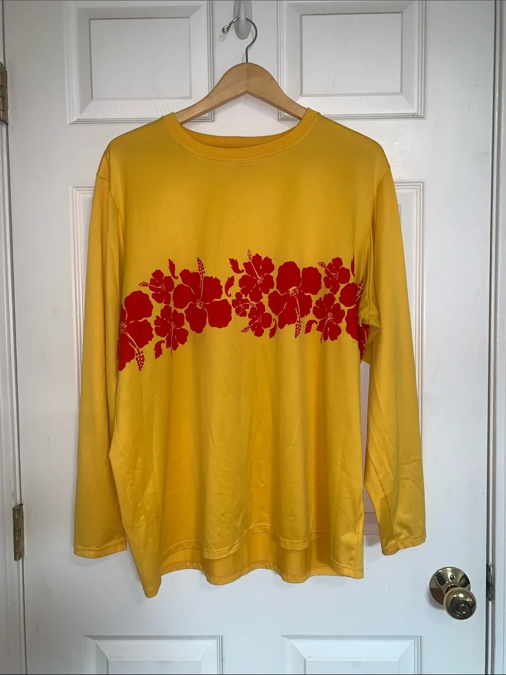 Patagonia  VTG men’s Long-Sleeve Capilene Yellow Red Floral Pattern Beach wear